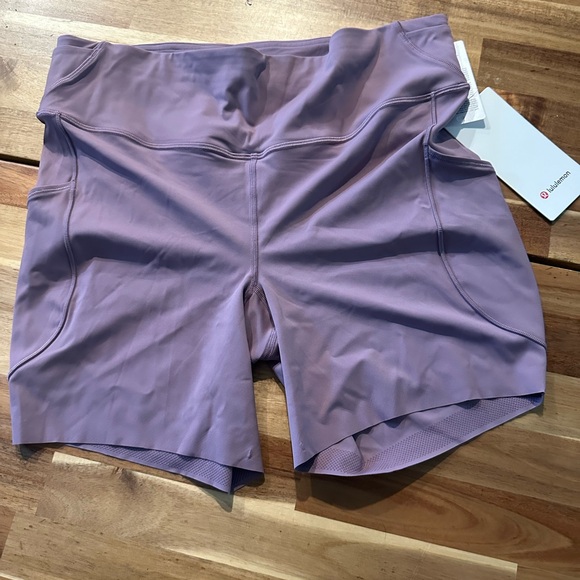 lululemon athletica Pants - Lululemon Fast and Free HR Short | size 14| NWT